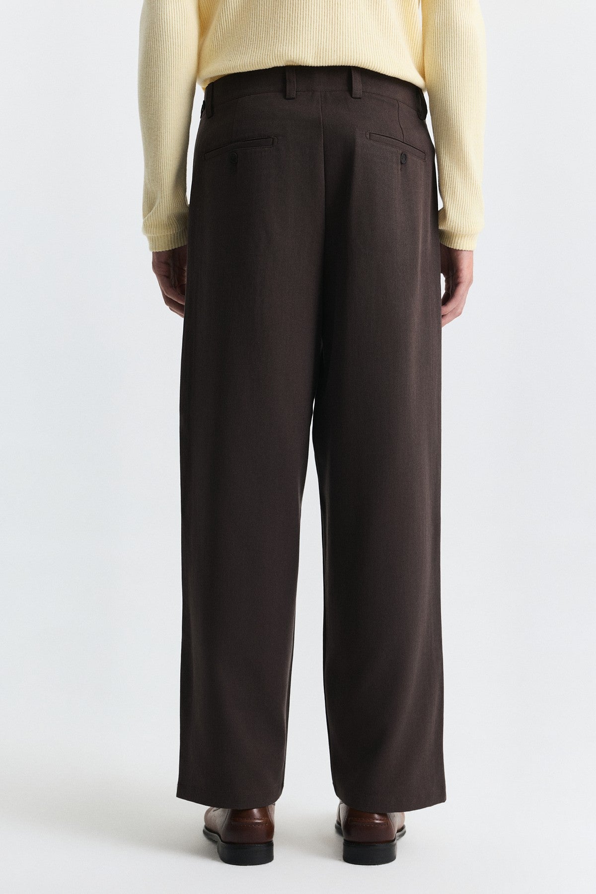 Relax Fit Pleated Pants