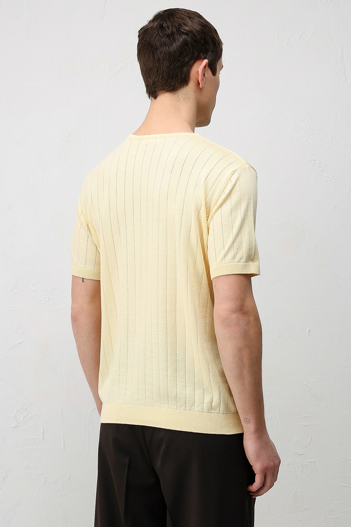 Textured Men's Knit T-Shirt