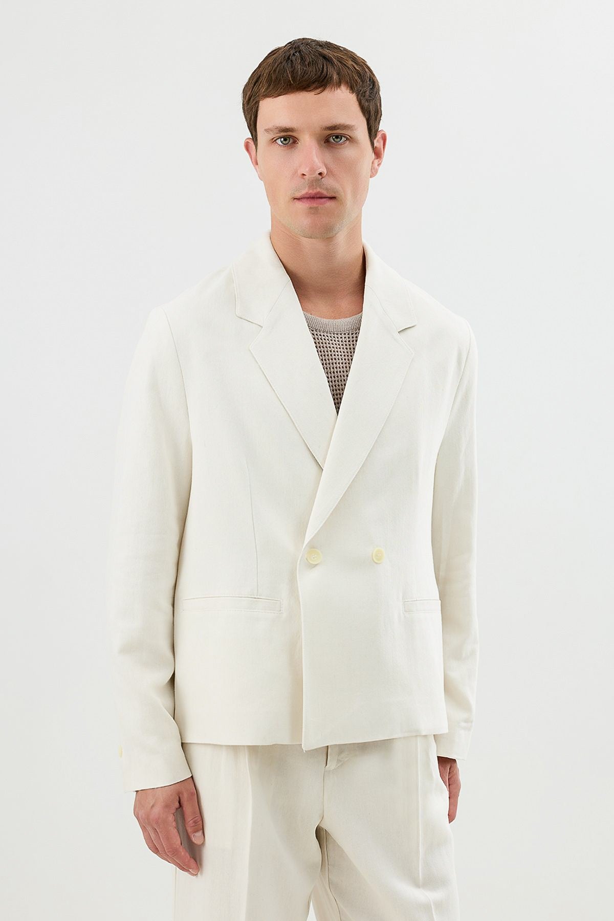 Linen-Blend Double-Breasted Relaxed-Fit Jacket