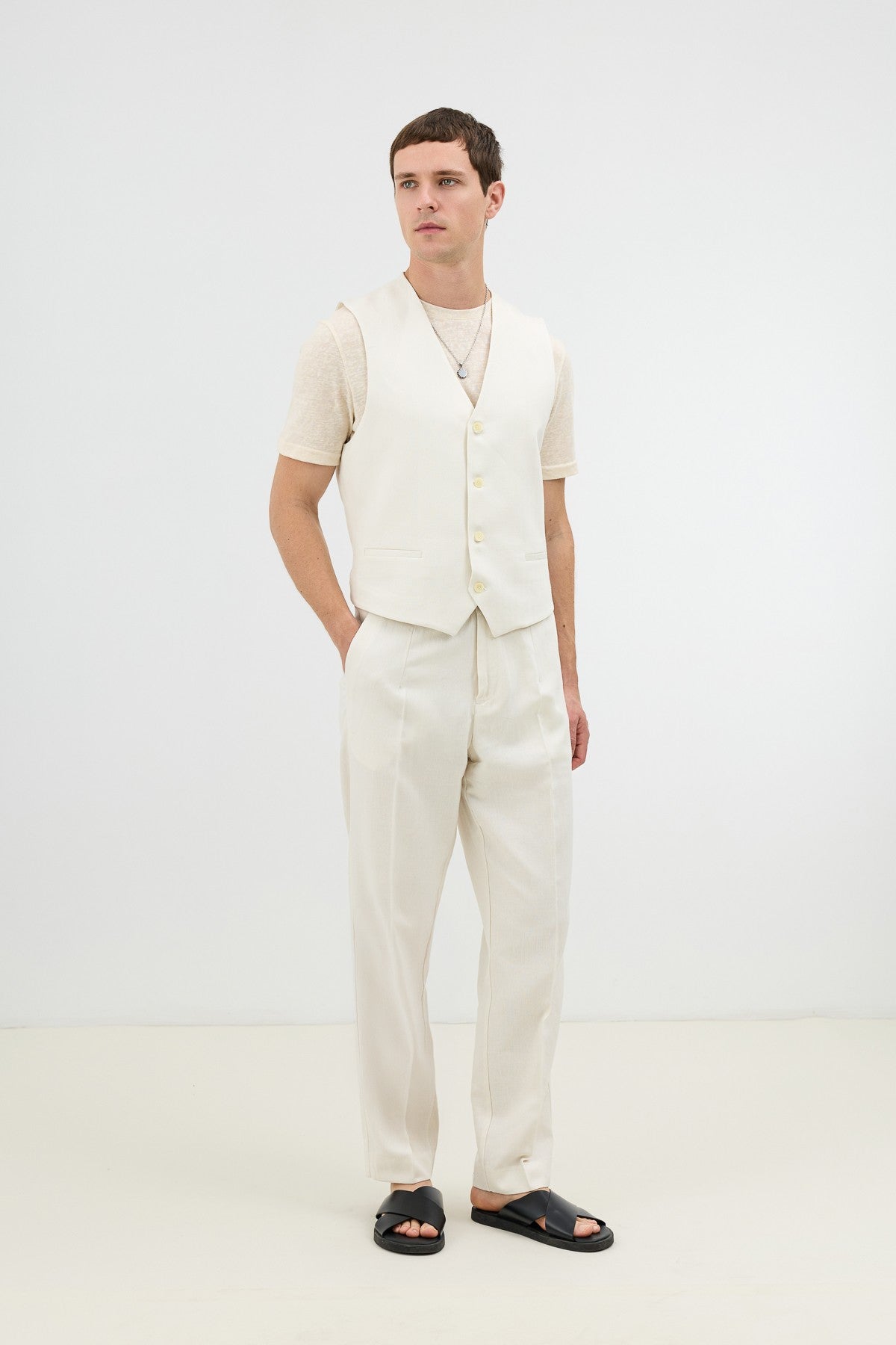 Antioch Men's Vest with Linen Blend and Herringbone Pattern