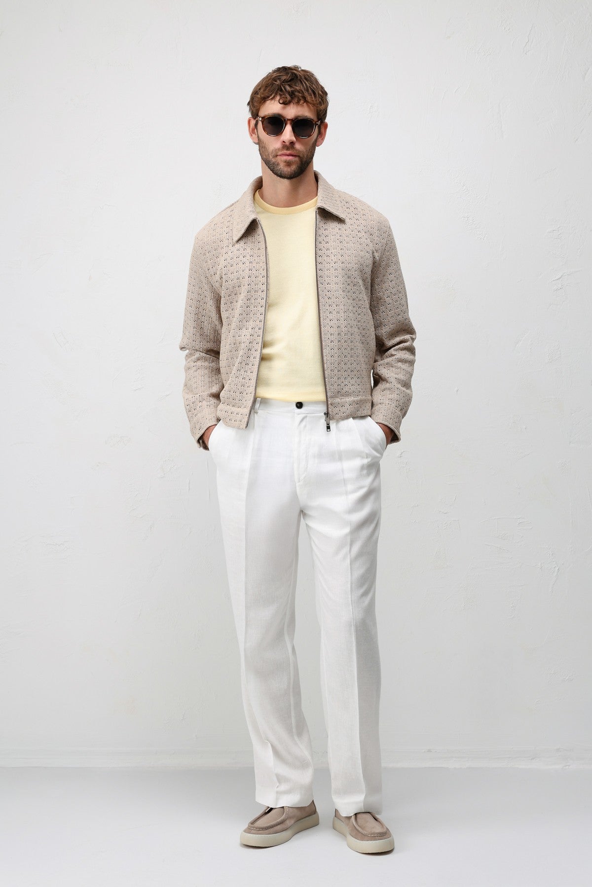Men's Jacket with Zipper and Antioch Texture