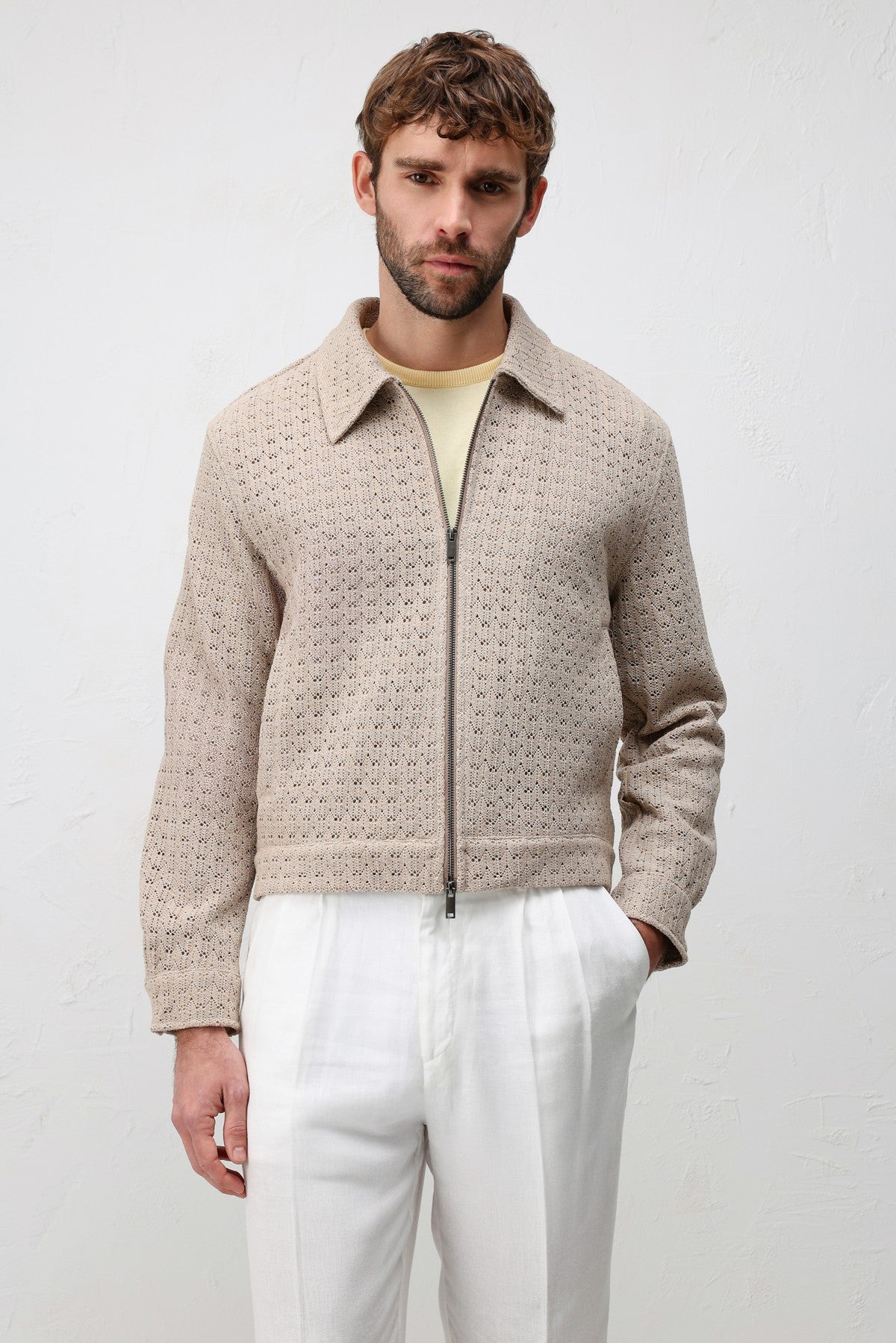 Men's Jacket with Zipper and Antioch Texture