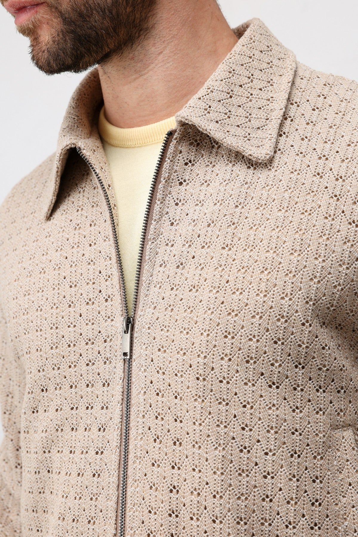 Men's Jacket with Zipper and Antioch Texture