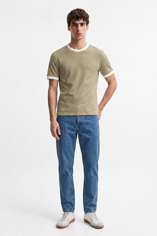 Men's T-Shirt with Contrast Collar