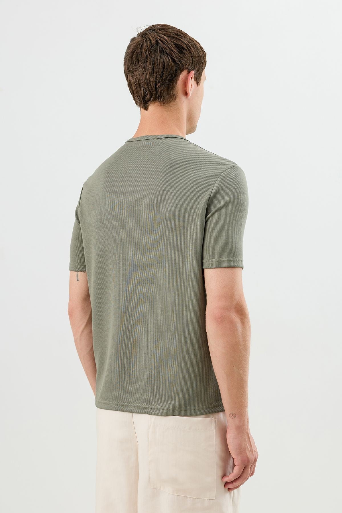 Cotton T-shirt with Button-Down Collar