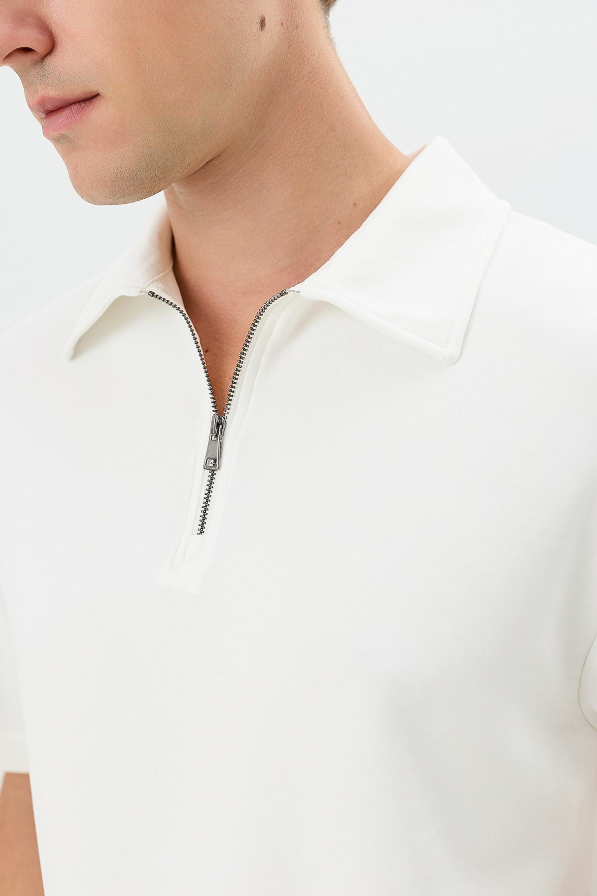 Basic Polo-Neck T-Shirt