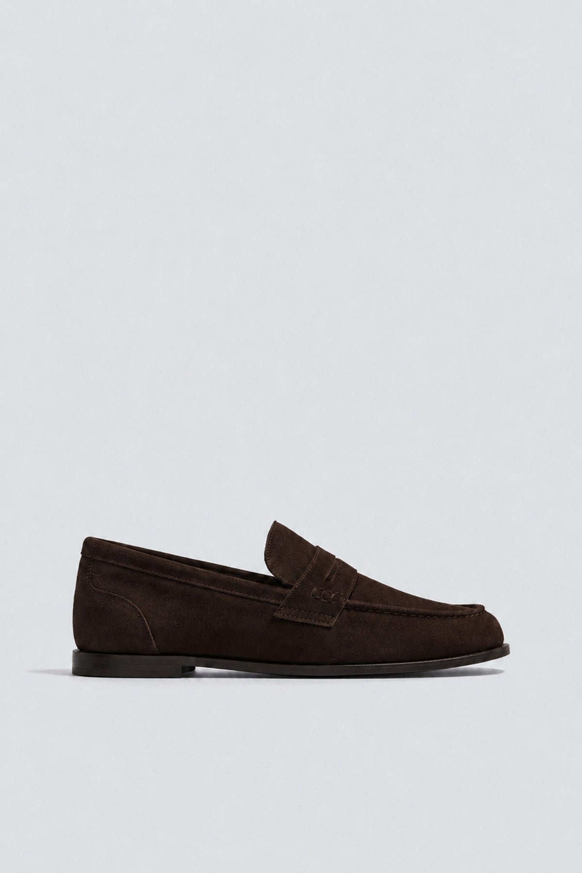 100% Suede Loafer with a Thin Sole