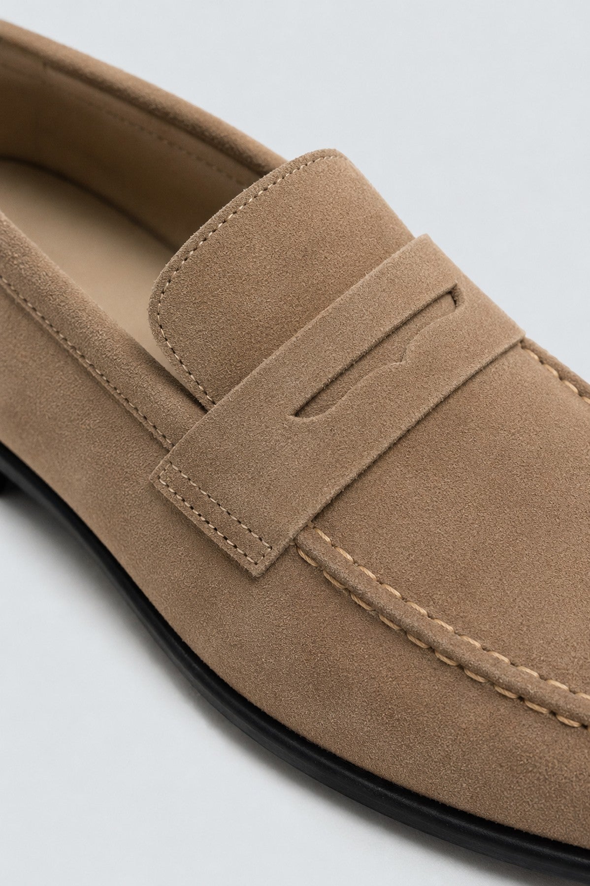 100% Suede Loafer with a Thin Sole