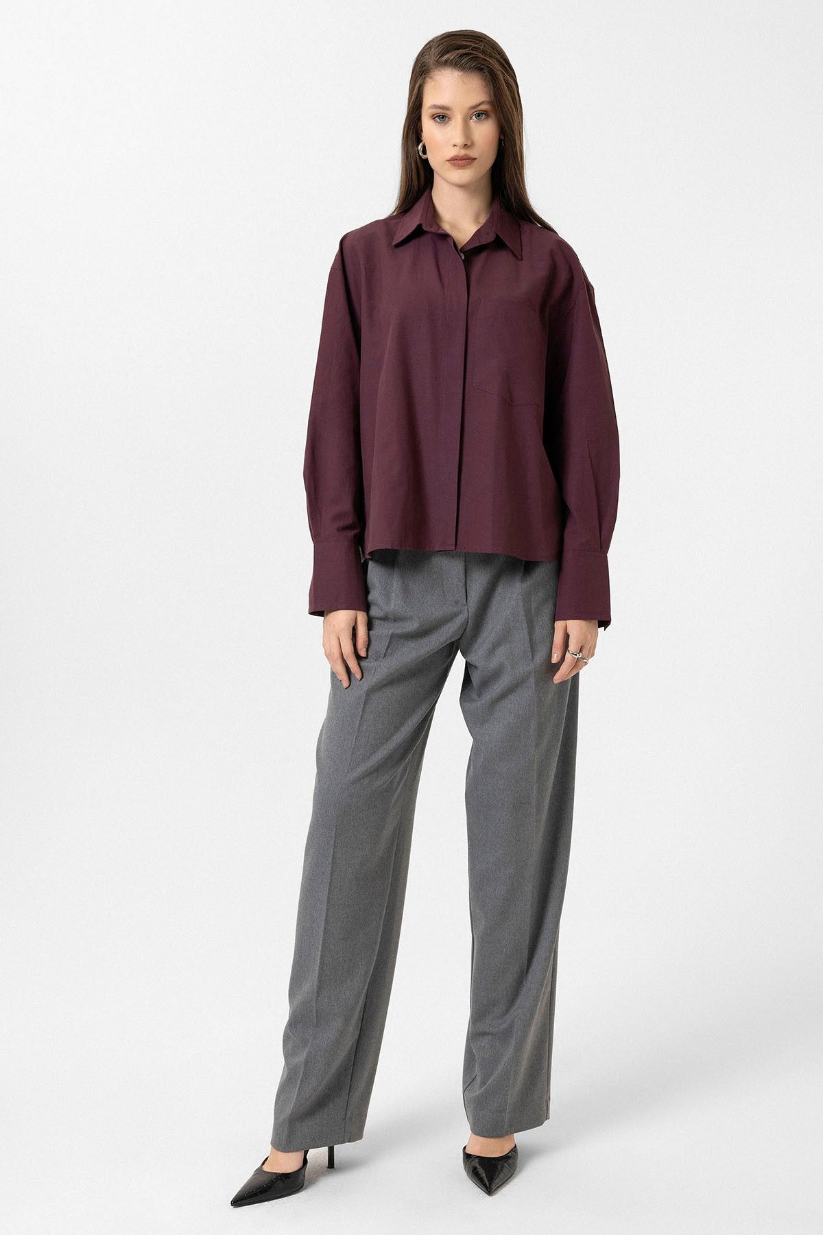 Antioch Women's Basic Poplin Shirt