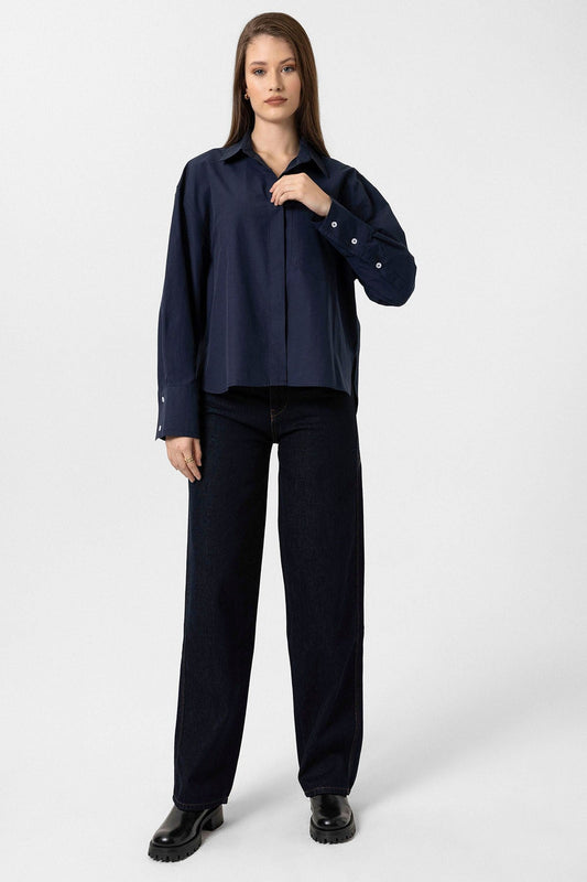 Antioch Women's Basic Poplin Shirt
