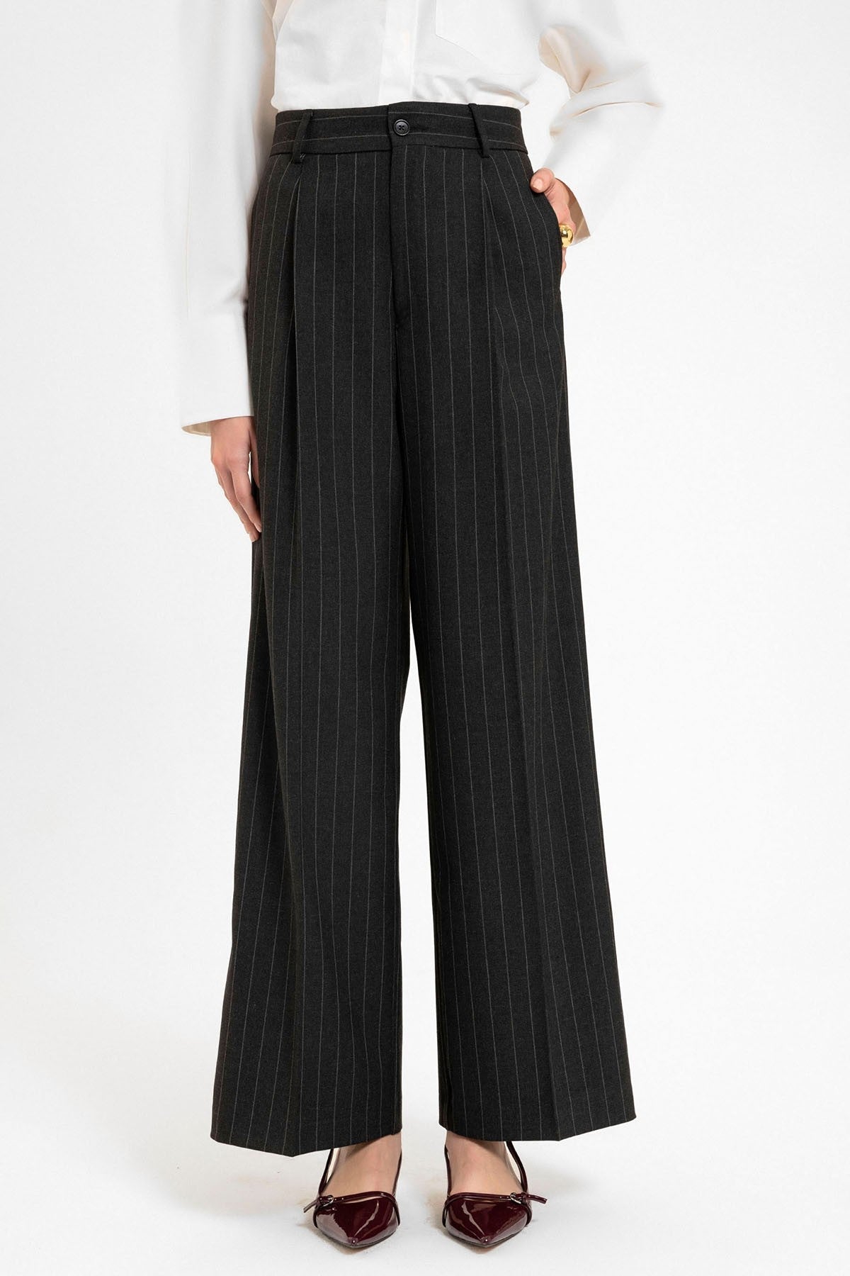 Antioch Women's High-Waisted Pleated Striped Pants