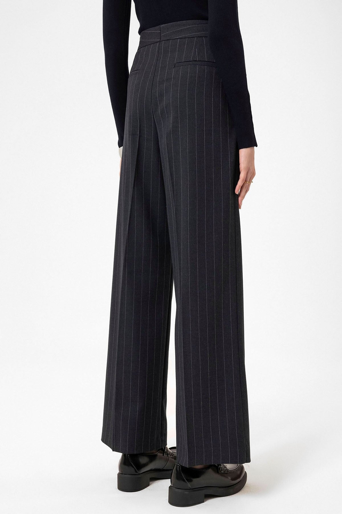 Antioch Women's High-Waisted Pleated Striped Pants