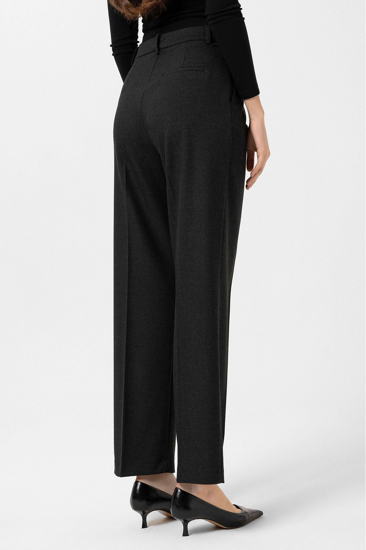 Antioch Women's High-Waisted Pleated Pants