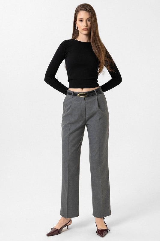 Antioch Women's High-Waisted Pleated Pants