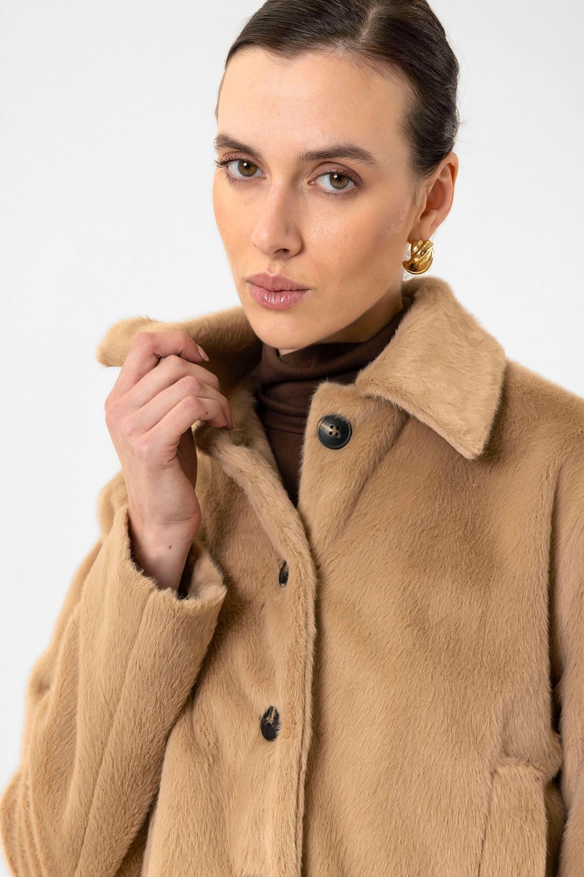 Antioch Women's Faux Fur Crop Jacket