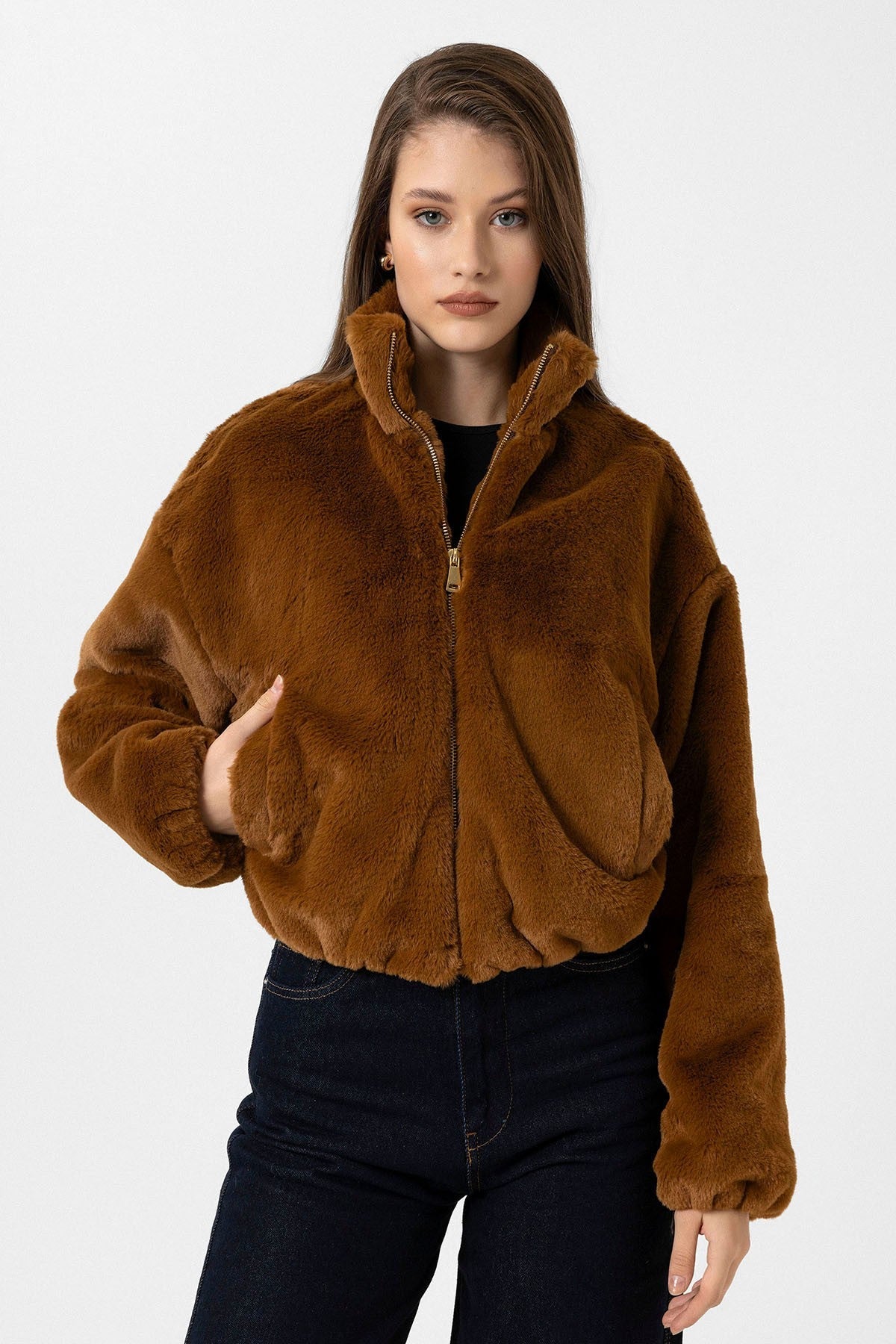 Antioch Women's Elastic-Waist Faux Fur Coat