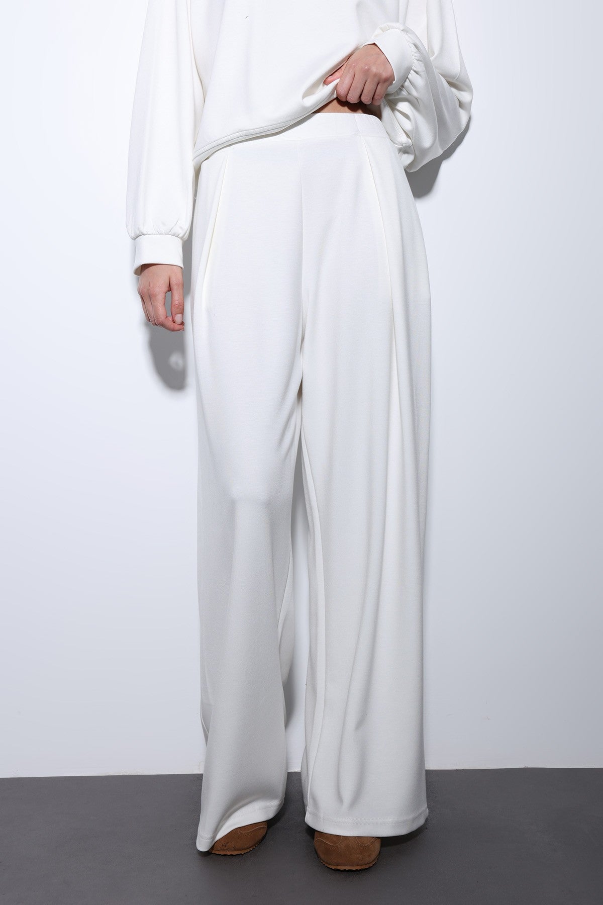 Antioch Wide-Leg Relaxed Women's Suit