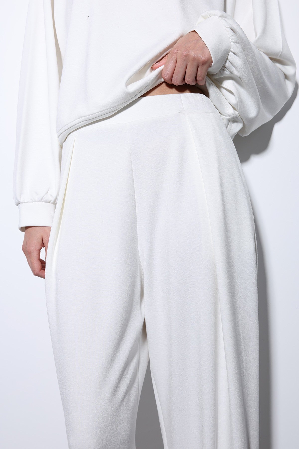 Antioch Wide-Leg Relaxed Women's Suit
