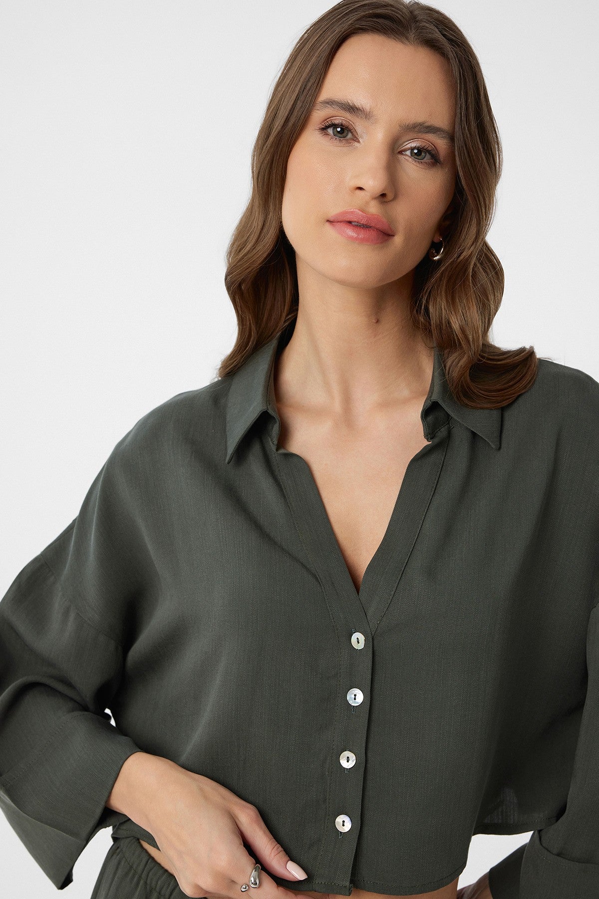 Antioch Crop Women's Shirt
