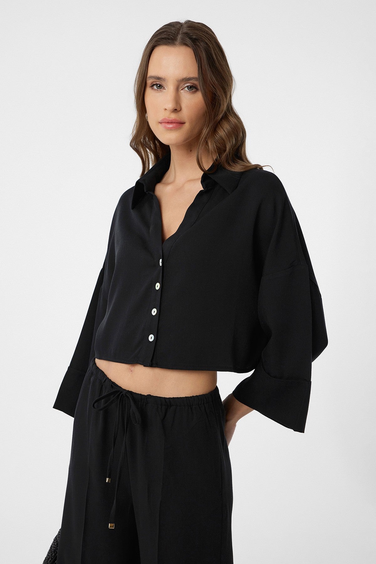 Antioch Crop Women's Shirt