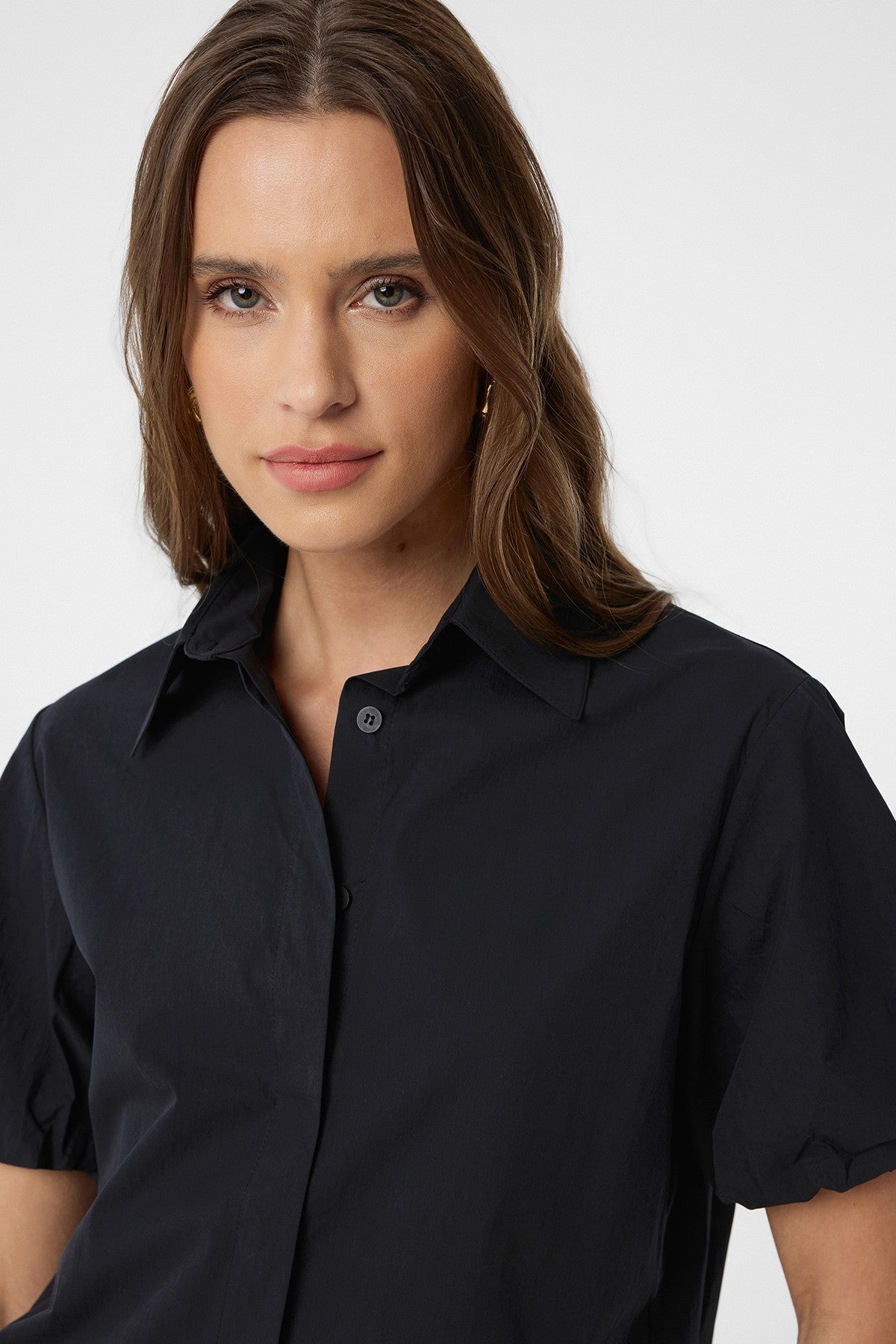 Antioch Women's Puff-Sleeve Shirt