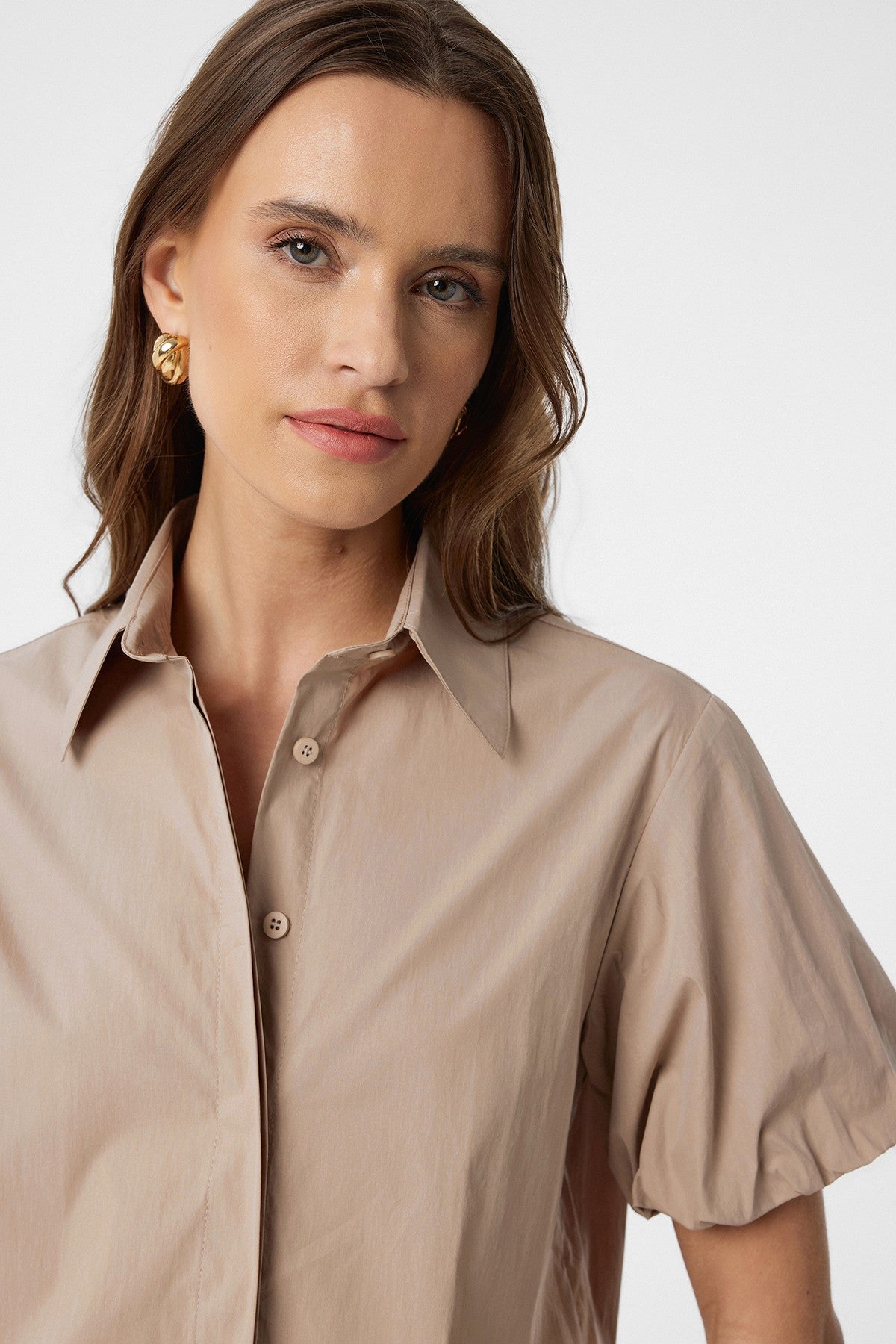 Antioch Women's Puff-Sleeve Shirt