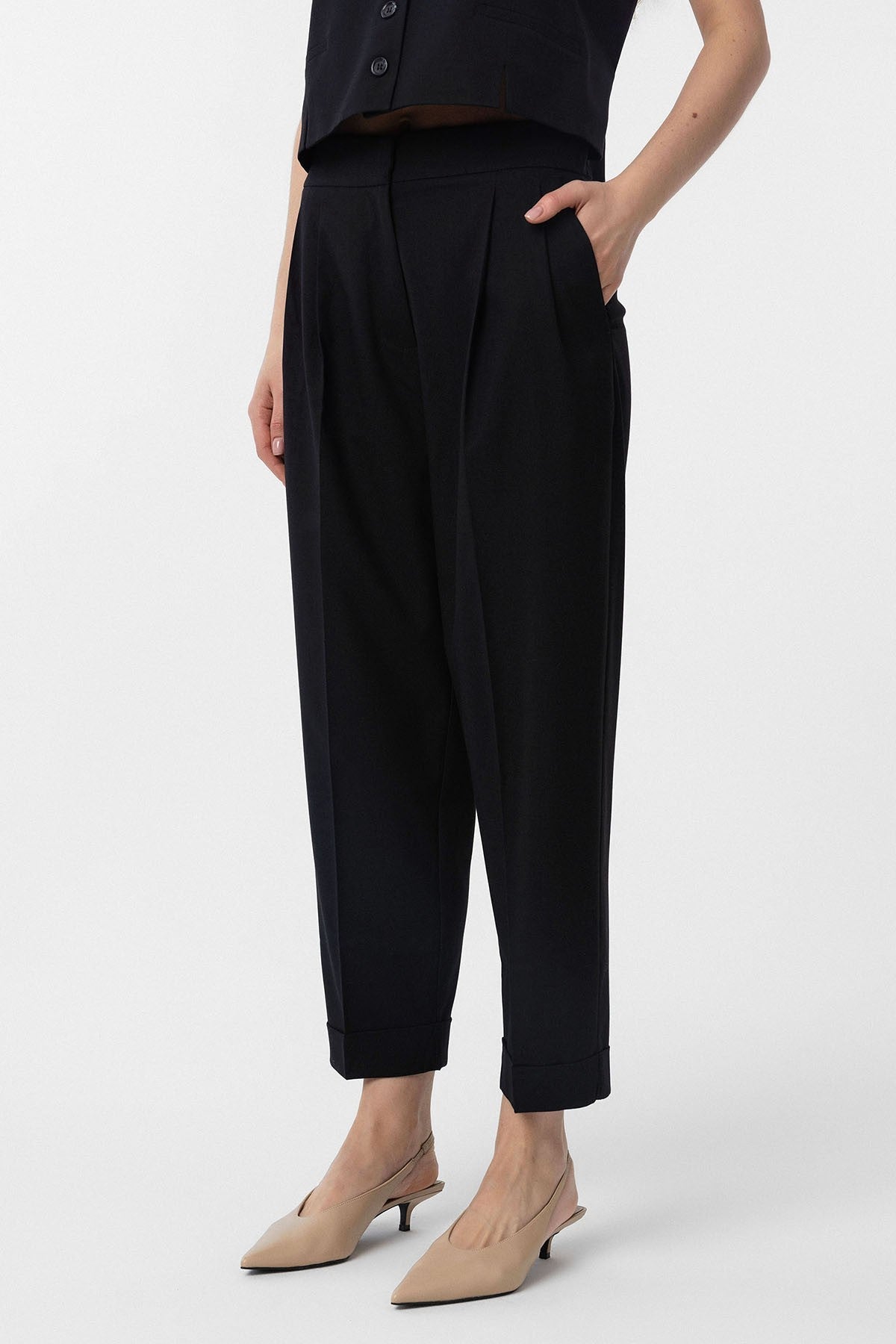 Antioch Women's Double-Cuff Pants with Pleats