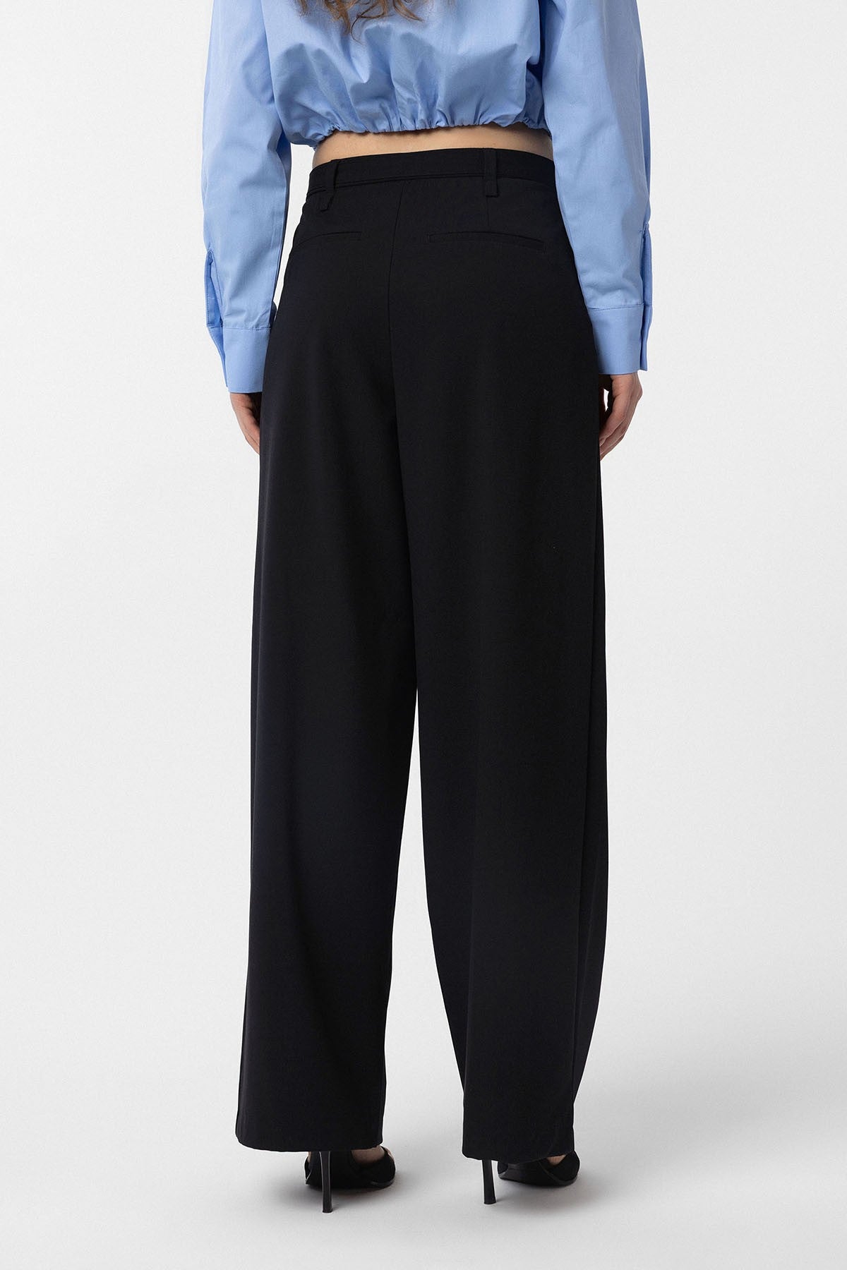 Antioch Women's Arched-Waist Pleated Pants
