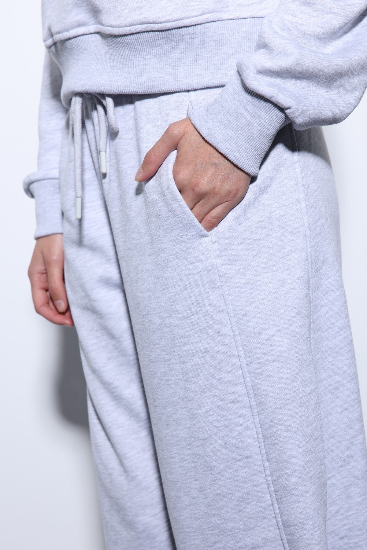 Antioch Basic Straight-Leg Women's Sweatpants