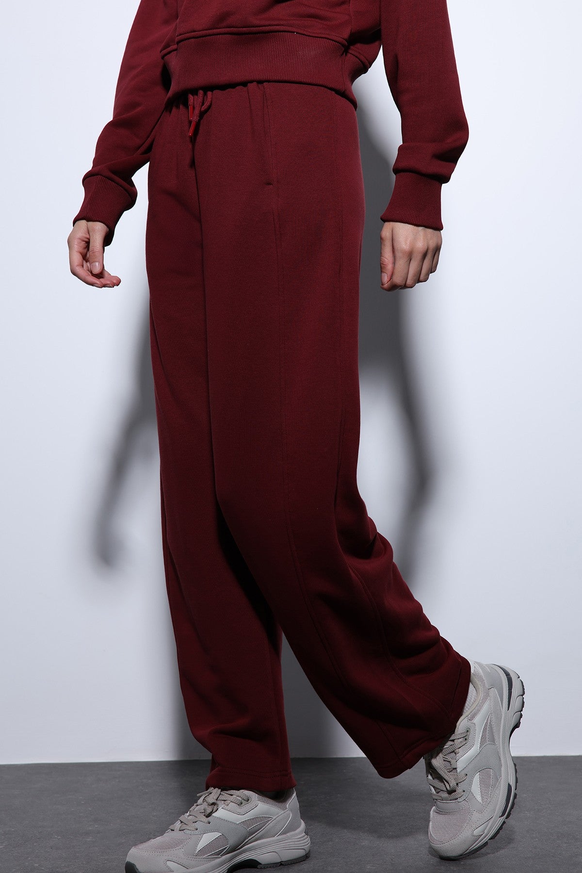 Antioch Basic Straight-Leg Women's Sweatpants