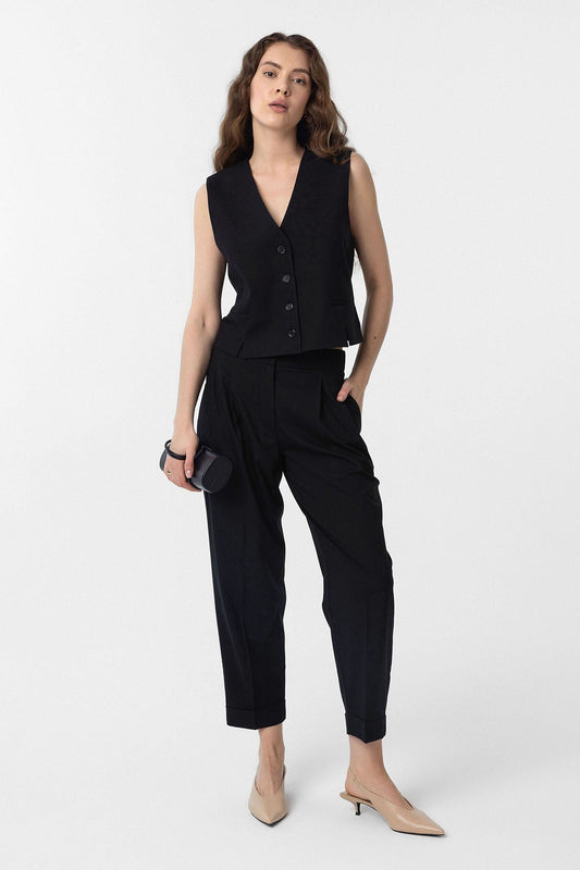 Antioch Women's Slit Vest