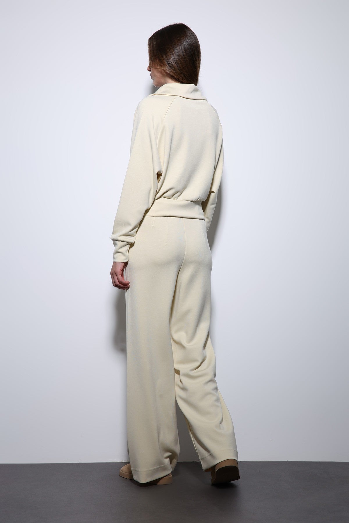 Antioch Women's Zipper Sweatsuit Set