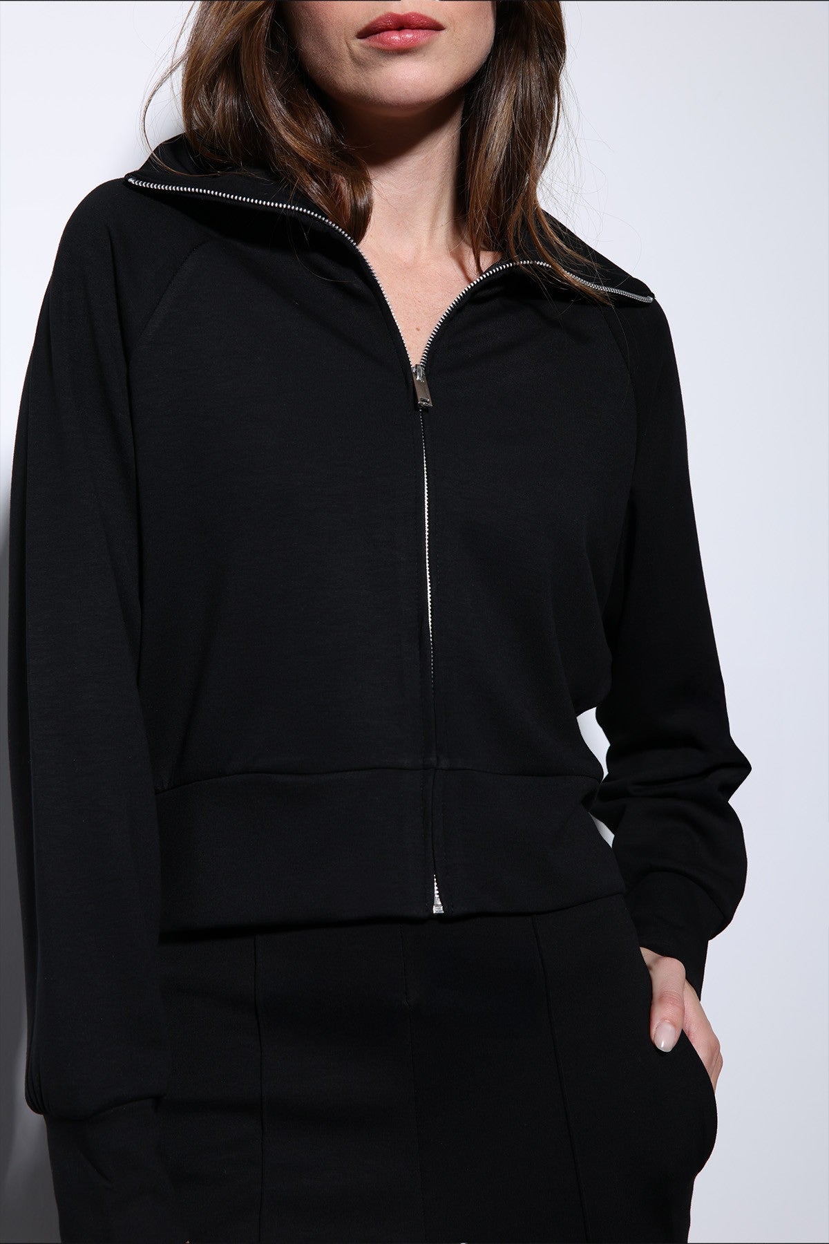Antioch Women's Zipper Sweatsuit Set