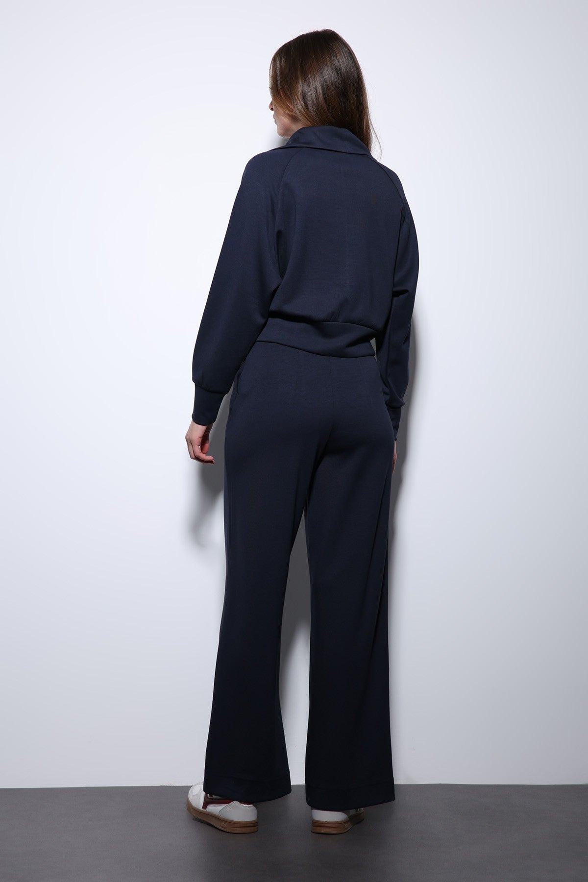 Antioch Women's Zipper Sweatsuit Set
