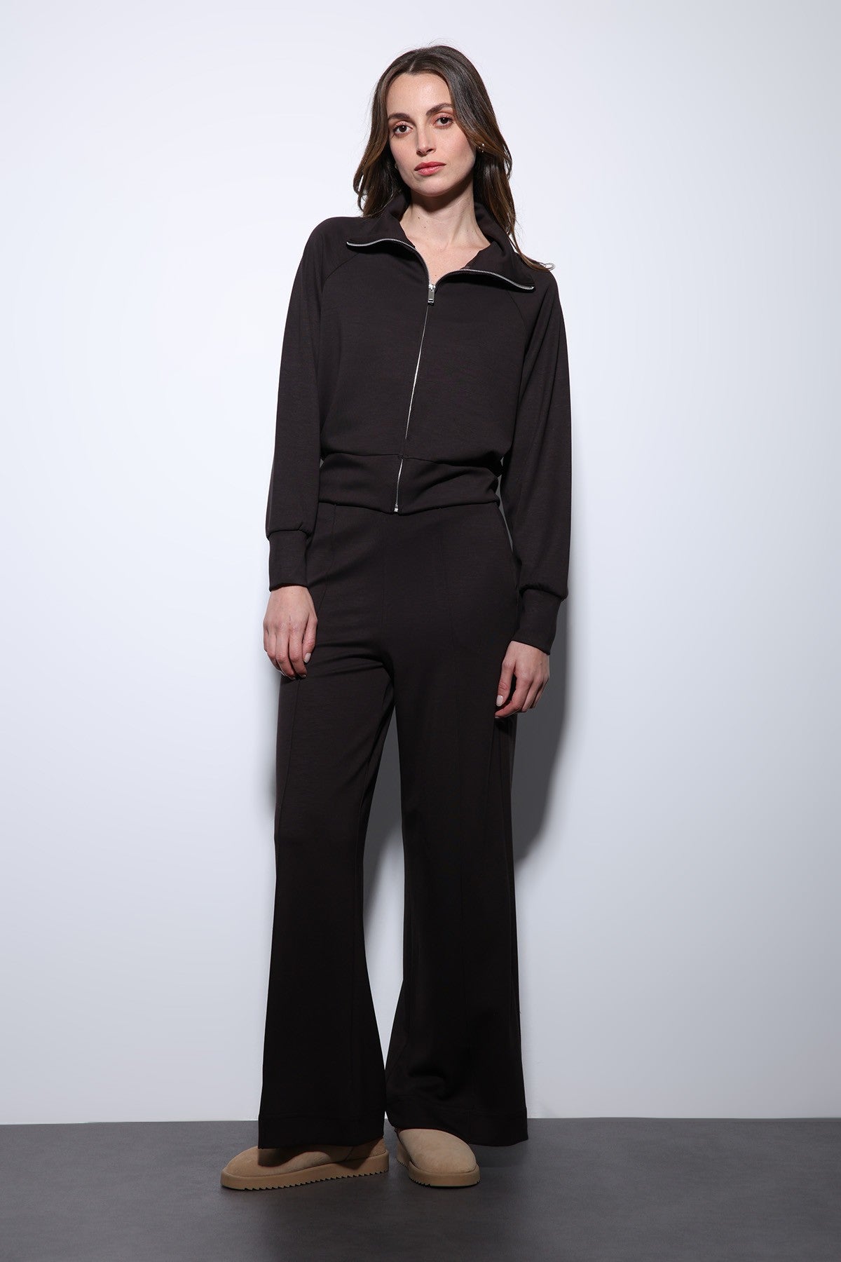 Antioch Women's Zipper Sweatsuit Set