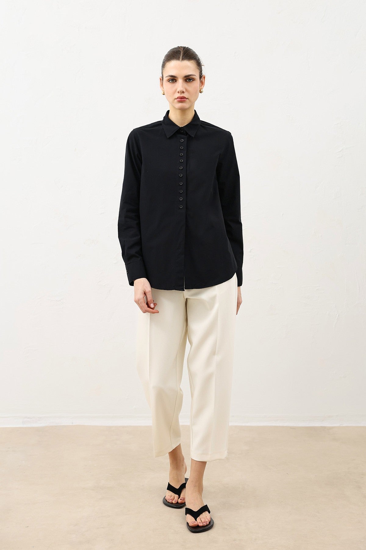 Antioch Poplin Shirt with Button Details
