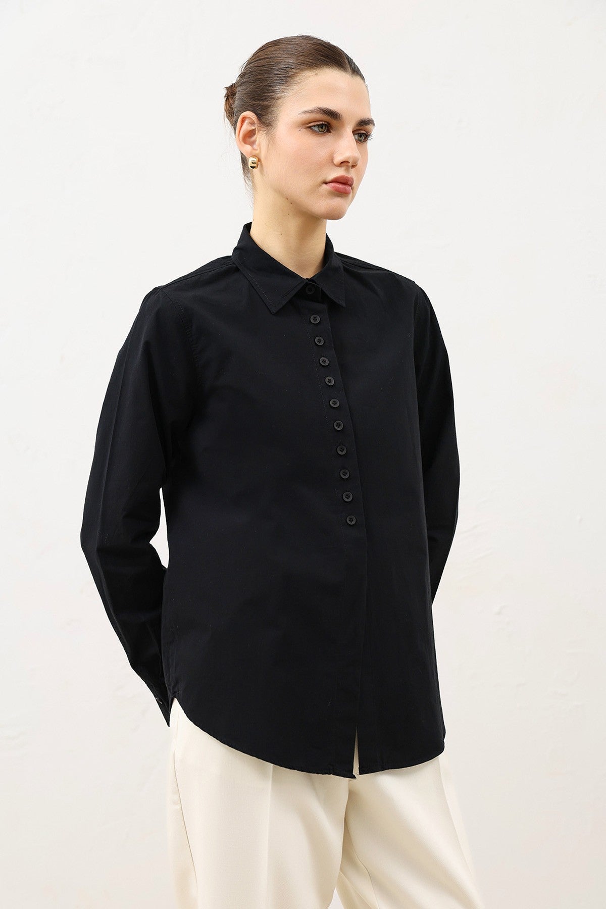 Antioch Poplin Shirt with Button Details