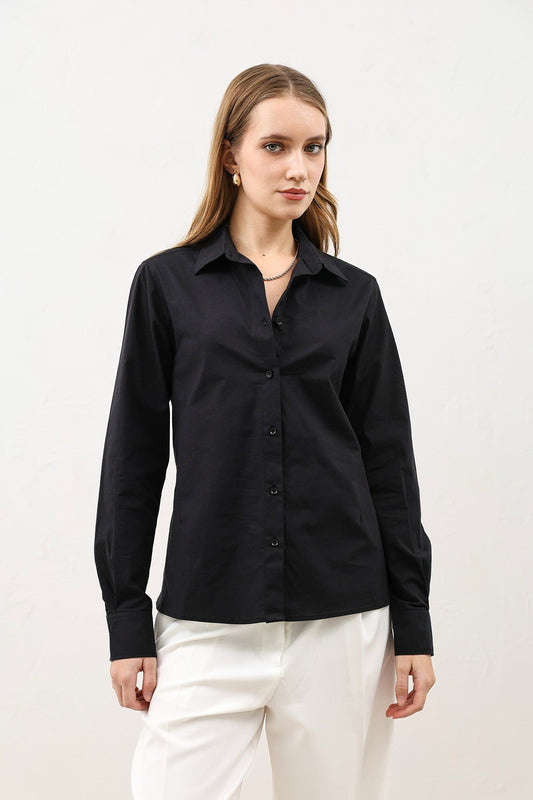 Antioch Basic Slim Fit Women's Shirt