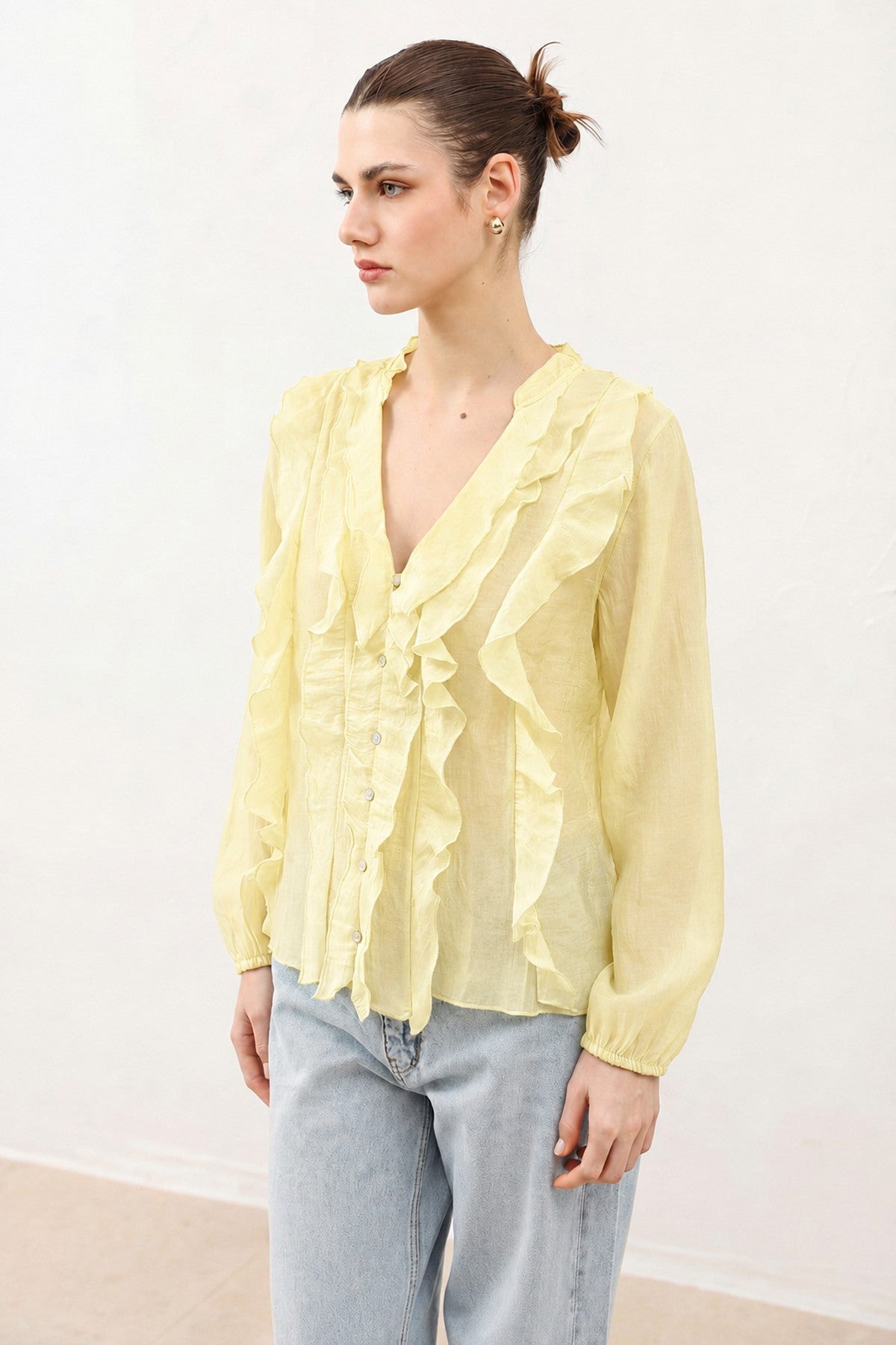 Women's Ruffled Shirt