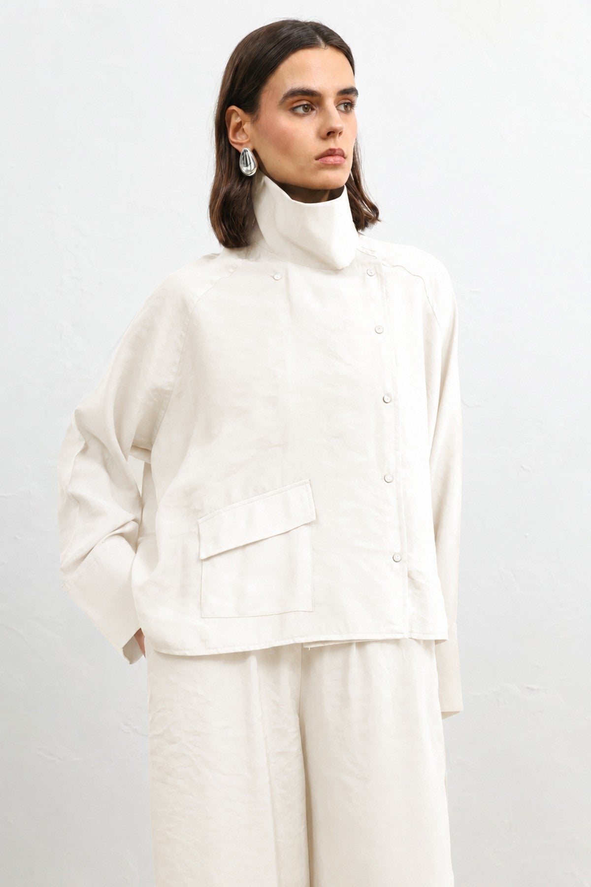 Women's Shirt with a Special Stand-Up Collar