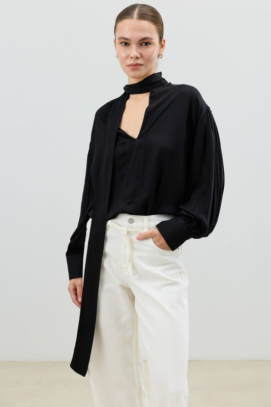 Antioch Bow-Tied Flowy Women's Blouse
