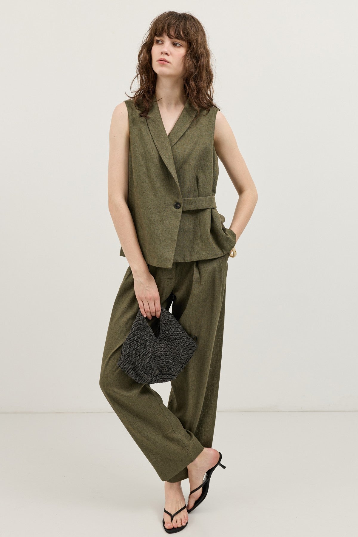 Women's Pleated Pants with Linen Blend