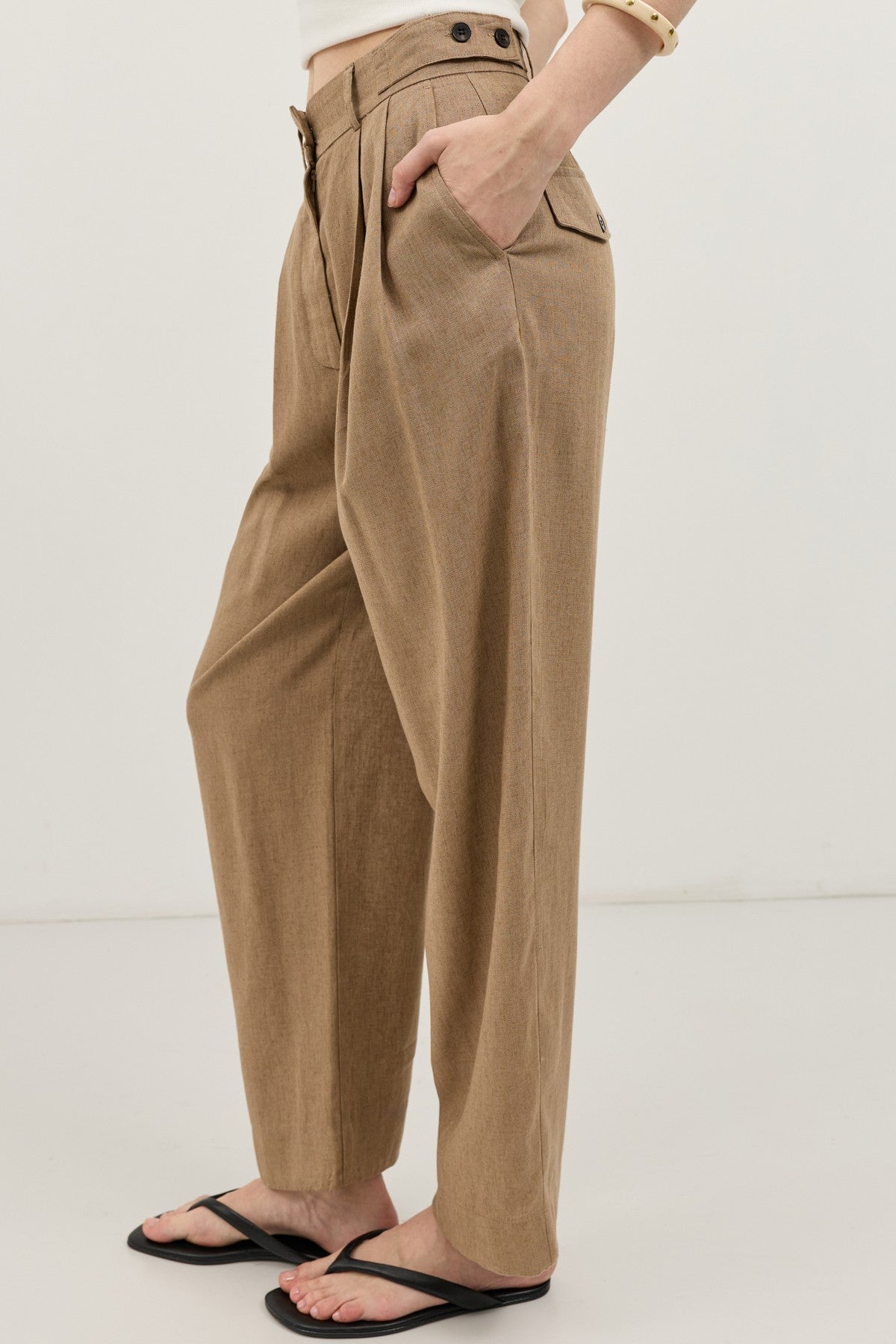 Women's Pleated Pants with Linen Blend
