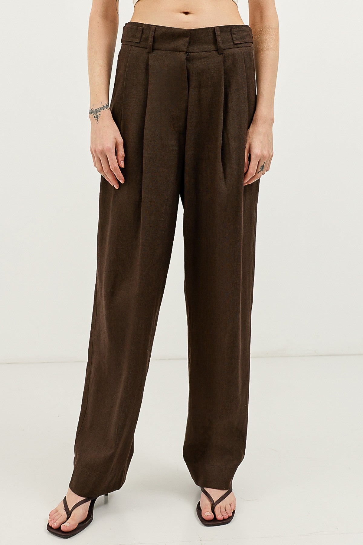 Women's Pleated Pants with Linen Blend