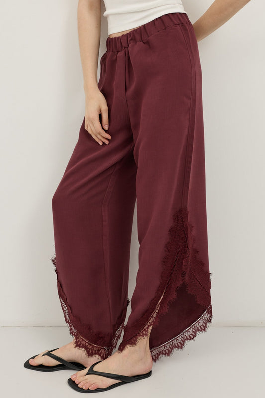 Women's Pants with Lace-Trimmed Cuffs
