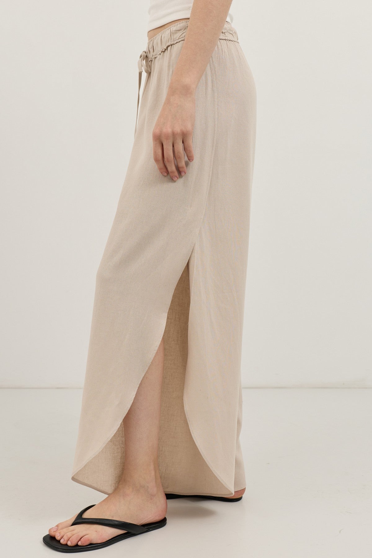 Antioch Women's Slit Pants with Linen Blend
