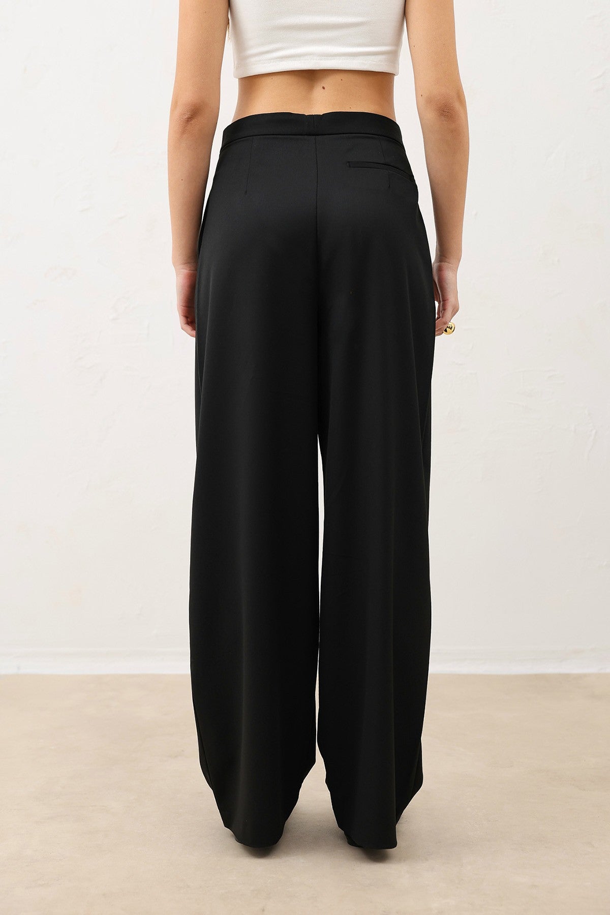 Antioch Women's Wide-Leg Pants with Pensli Design