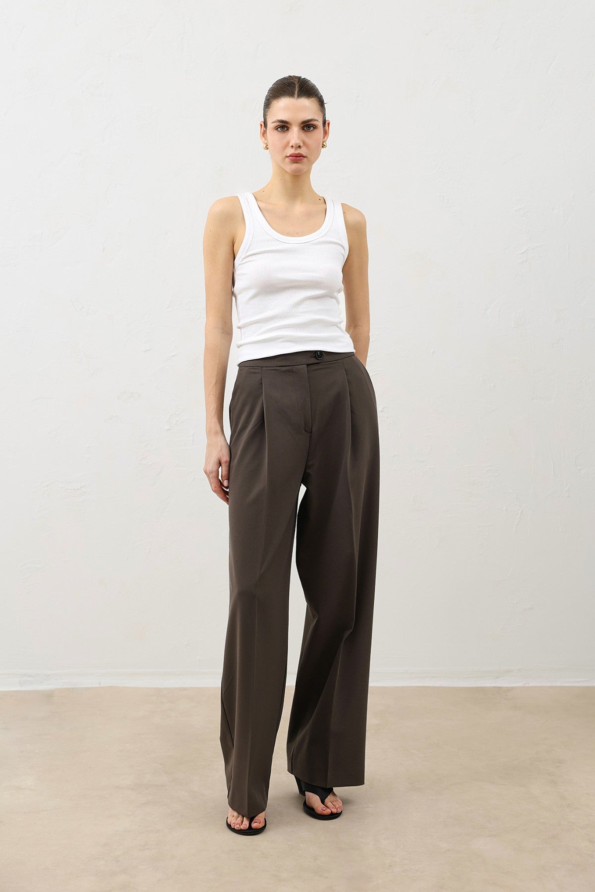 Antioch High-Waisted Pleated Women's Pants