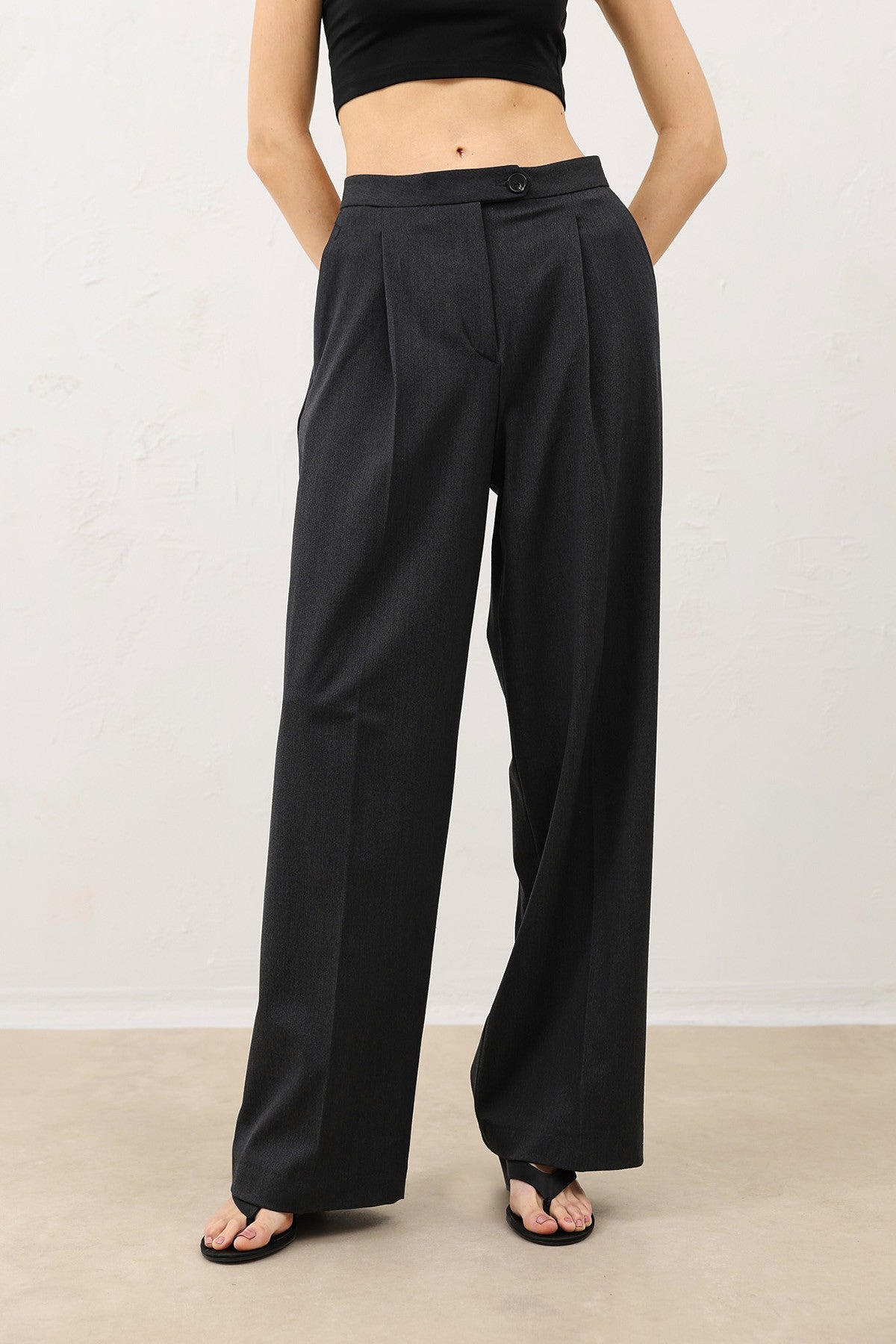 Antioch High-Waisted Pleated Women's Pants