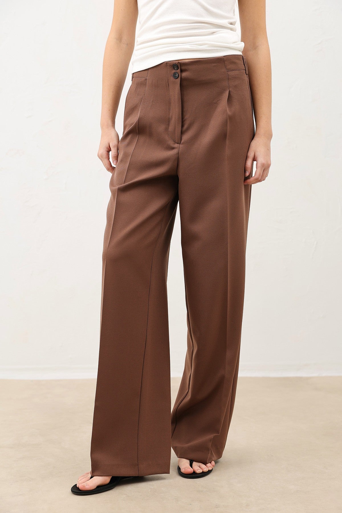 Antioch Pens Women's Wide-Leg Pants with Detailed Design